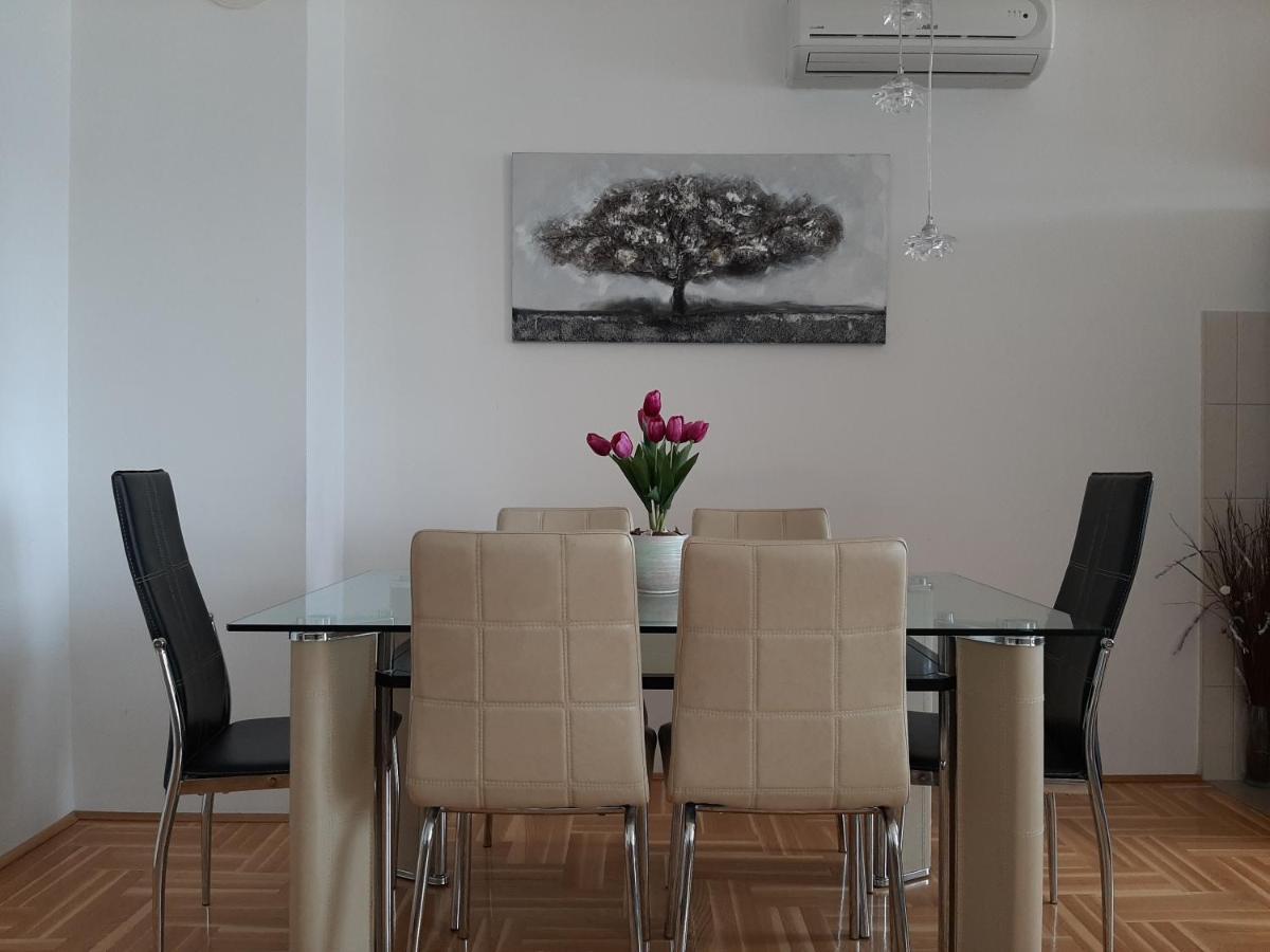 Apartment Jelena Traù Esterno foto